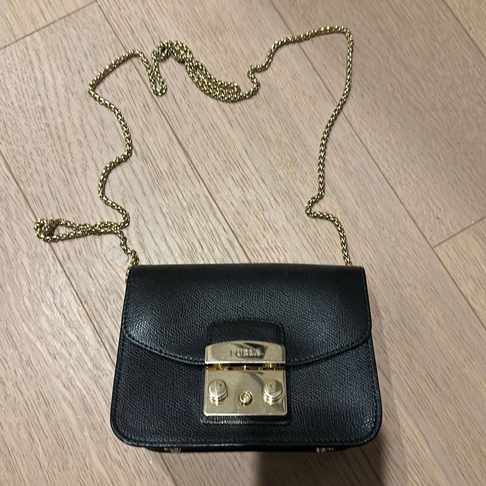 Furla mini metropolis crossbody